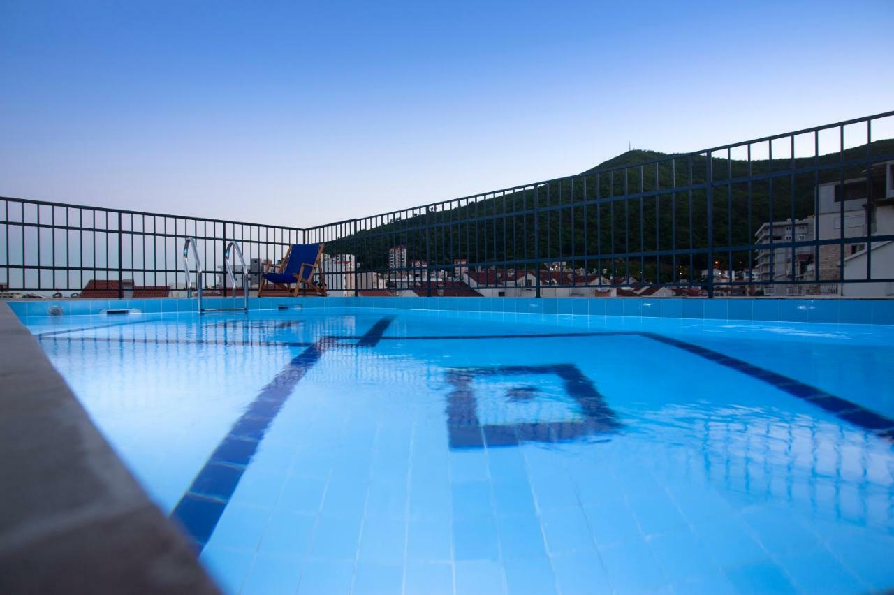 Hotel Twelve By Aycon บุดวา ภายนอก รูปภาพ